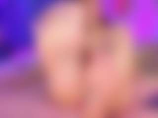 Emilia-Monroee's Live Sex Cam Show