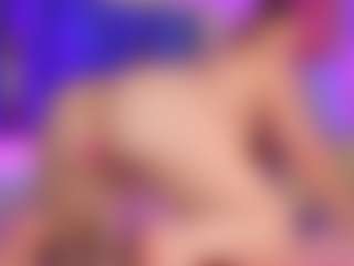 Live cam show with Emilia-Monroee - Amateur Brown Hair on StripNow