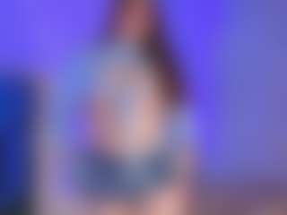 Emilia-Monroee's Live Sex Cam Show