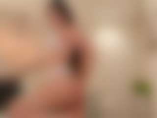 LillySandersX's Live Sex Cam Show