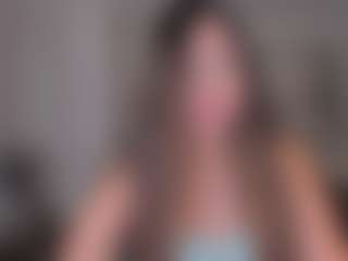Live cam show with LillySandersX - Thin on TeamSkeetLive