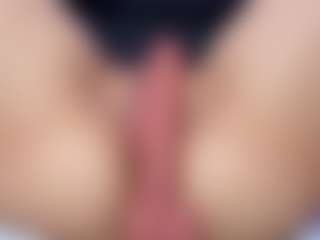 Live cam show with little-Sky - College Brown Hair on Gym Cam Girls