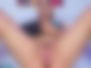 Live cam show with little-Sky - Facial Piercings on SpunkLive