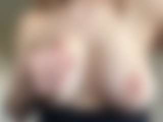 Live cam show with MerrySuneson - Roleplay on nudelive.tv