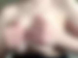 Live cam show with MerrySuneson - Shaved on Camsoda