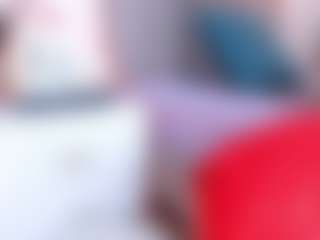 Live cam show with SabrinaWarrenn - Body Massage on Free Soda