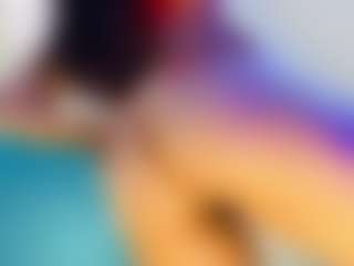 Live cam show with Sofiaaa-Smith18 - Middle Aged on live18s.com