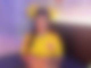 Live cam show with Sofiaaa-Smith18 - Mature on SinfulBabes