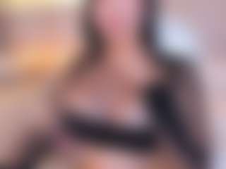 SofiaThonsonn's Live Sex Cam Show