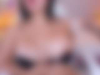 SofiaThonsonn's Live Sex Cam Show