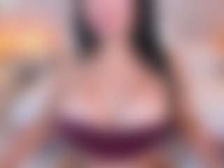 SofiaThonsonn's Live Sex Cam Show