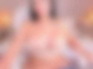 SofiaThonsonn's Live Sex Cam Show