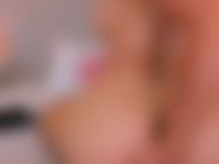 SofiaThonsonn's Live Sex Cam Show