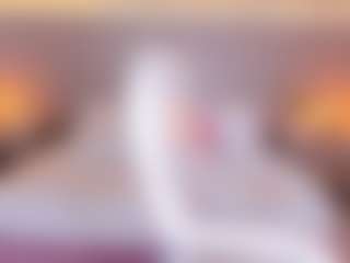 SofiaThonsonn's Live Sex Cam Show