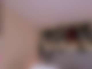 SofiaThonsonn's Live Sex Cam Show