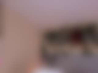 SofiaThonsonn's Live Sex Cam Show