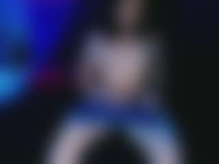 Live cam show with star-doll - Goth on Camming Site