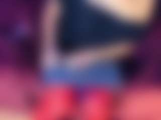Live cam show with star-doll - Goth on Hubzter Live