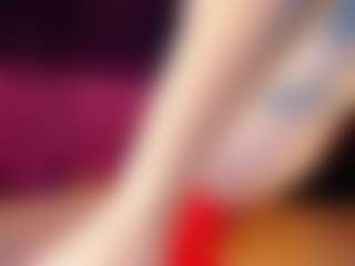 Live cam show with star-doll - Moaning on Milfs Live
