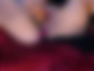 Live cam show with star-doll - Goth on Camsoda