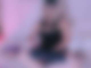 Live cam show with star-doll - Cosplay on CamClone