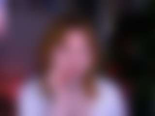 Live cam show with susie-miu - Oil on Camming Site