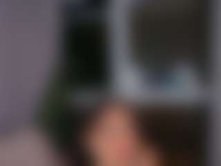 Ysenne-Josse's Live Sex Cam Show