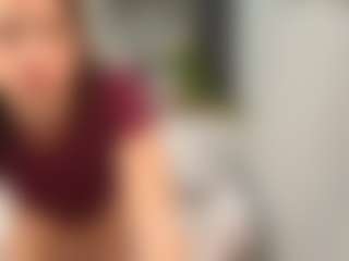 Ysenne-Josse's Live Sex Cam Show