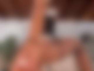 Live cam show with ZafiraBlack - Athletic on xxxlivecams.org