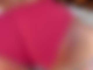 Live cam show with ZafiraBlack - Striptease Teen (18+) on Camsoda