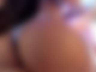 Live cam show with ZafiraBlack - Athletic White on xblisslive.com | colombia