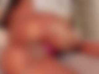Live cam show with ZafiraBlack - Foot Fetish Athletic on milfzrlive.com