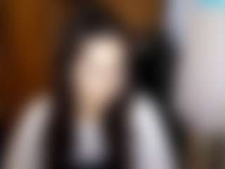 Live cam show with Lily - Tiny Tits on AdultVida.com