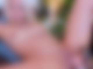 Antonella-Lucenti's Live Sex Cam Show