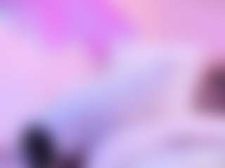 Live cam show with Antonella-Lucenti - Normal on CamClone
