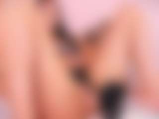 Live cam show with Antonella-Lucenti - Brown Hair on Big Tits