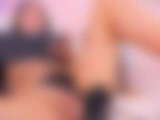 Live cam show with Antonella-Lucenti - Brown Hair on Uber Horny