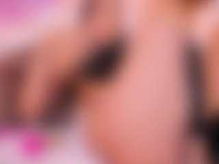 Live cam show with Antonella-Lucenti - Gagging on Camsoda