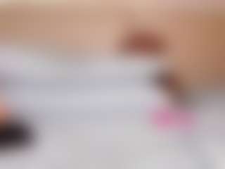 Live cam show with Antonella Lucenti - Oil on Camsoda