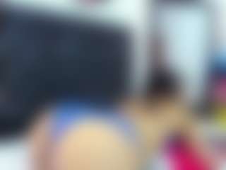 Live cam show with Biancadollx - Petite on Camsoda