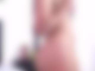 Biancadollx MILF webcam performer live streaming