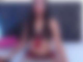 Biancadollx MILF webcam performer live streaming
