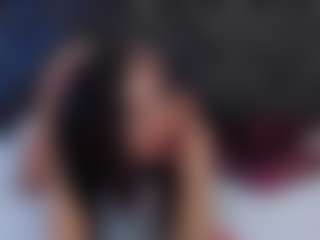 Biancadollx MILF webcam performer live streaming