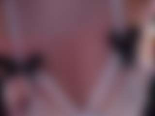 Live cam show with Biancadollx - Brown Eyes on xxxlivecams.org