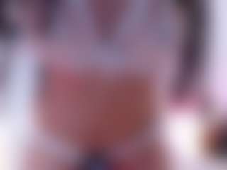 Live cam show with Biancadollx - Petite MILF on Camsoda