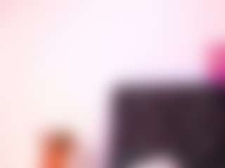 Biancadollx MILF webcam performer live streaming