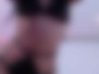 Live cam show with Biancadollx - Petite on CamClone