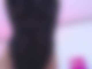 Biancadollx MILF webcam performer live streaming