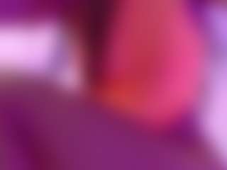 Live cam show with Biancadollx - Lush MILF on StripNow