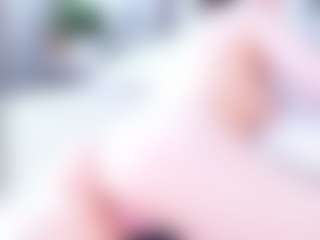 Live cam show with CarryPietras - Athletic on CamwithHer